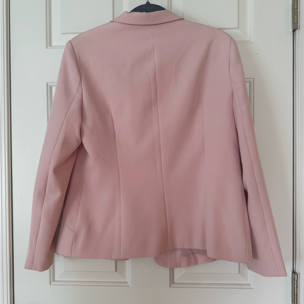 Yunclos One Button Blazer, Large - Picture 2 of 6